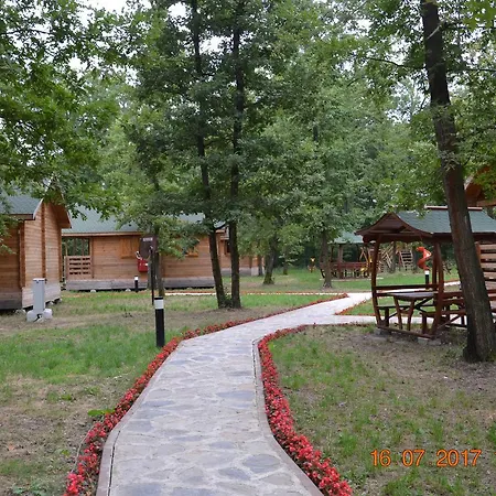 Sakarya Il Ormani Tabiat Parki Bungalow - Halal Lodge